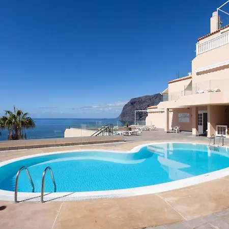 Spectacular Penthouse With Amazing Views *