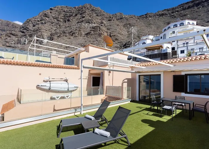 Spectacular Penthouse With Amazing Views *