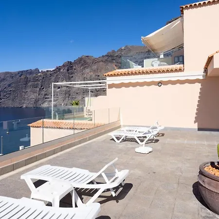 Apartment Spectacular Penthouse With Amazing Views *